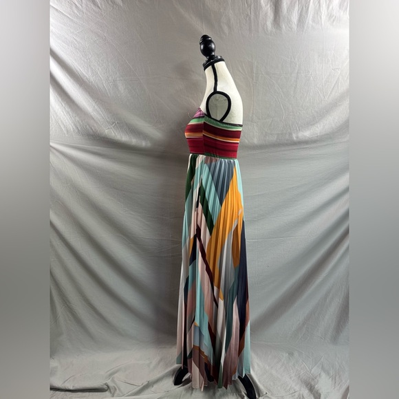 Pleated Tube Dress With Waist Pintuck - Picture 6 of 7